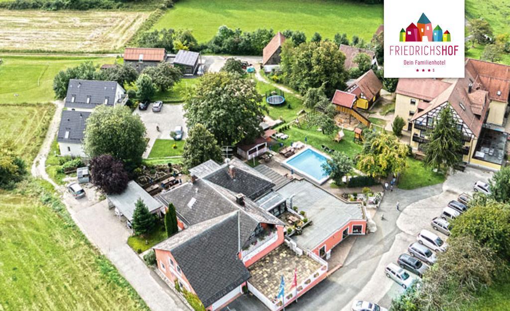 Familienhotel Friedrichshof Обертрубах Экстерьер фото