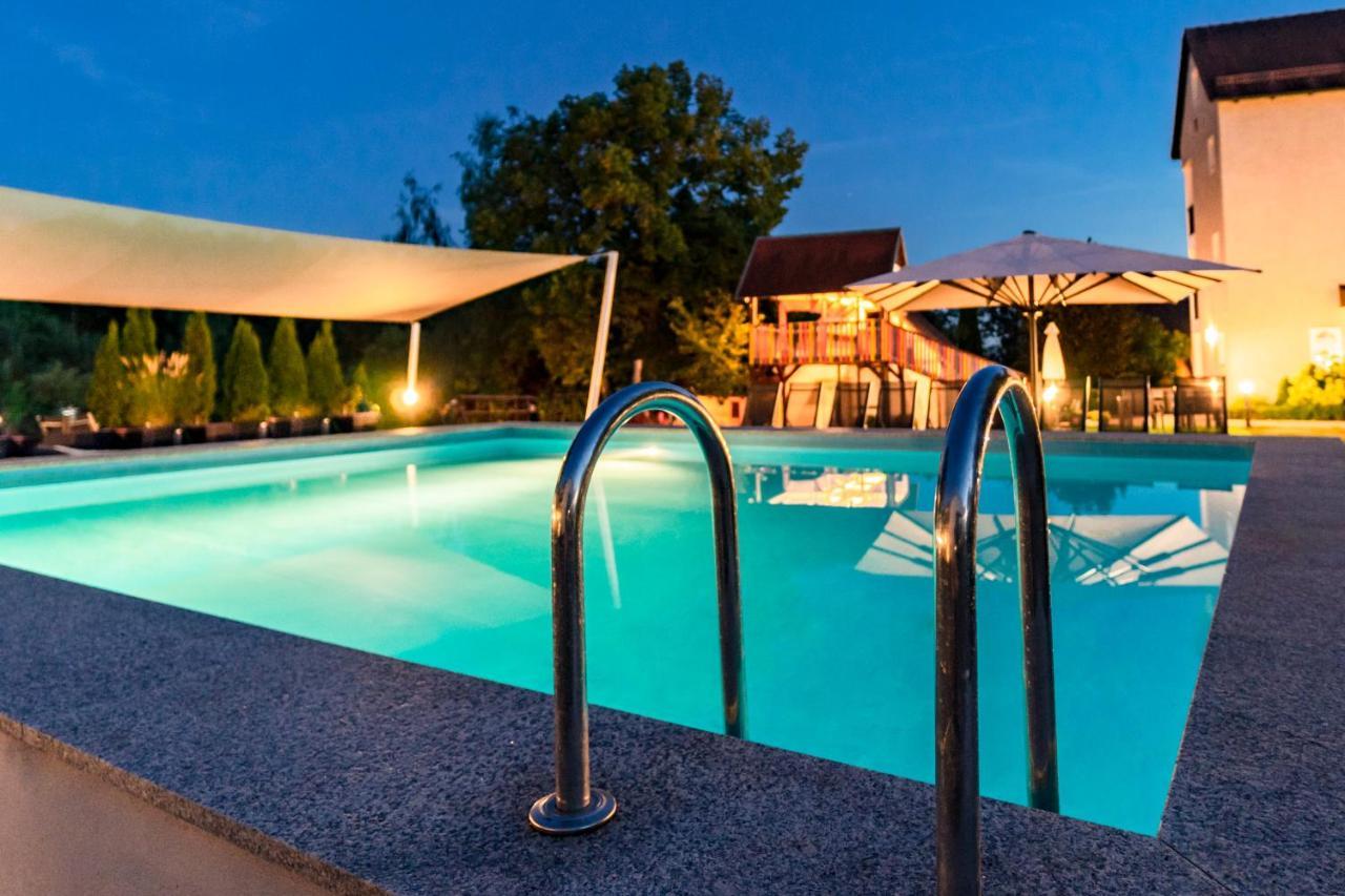 Familienhotel Friedrichshof Обертрубах Экстерьер фото